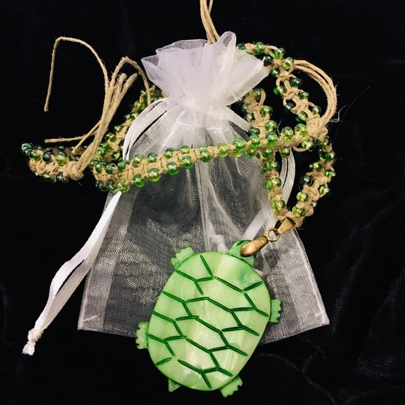 Artisan Handmade Carved Shell Turtle Necklace - Picture 1 of 5